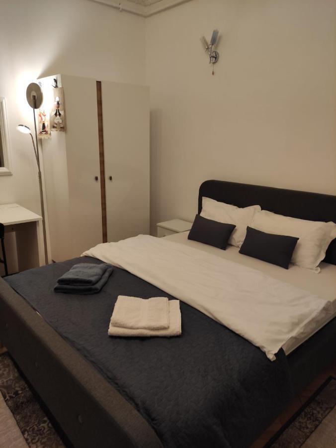 Royal Studio In Old Town Bucharest Luaran gambar